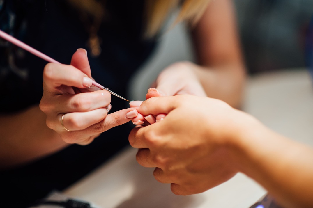 ISSONE ATELIER DE COIFFURE -Esthétique à Lyon